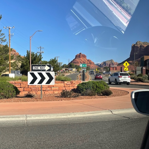 About the seller + My closet rules! - Picture 2 of 8